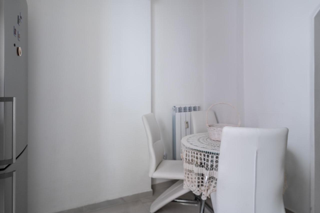 Central 2-Bd Bright Apartment In Sofia By Flat Mаnager Экстерьер фото
